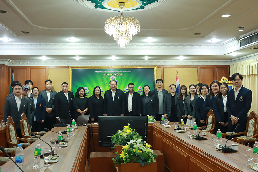 วิทยาลัยนานาชาติ มหาวิทยาลัยเทคโนโลยีราชมงคลกรุงเทพ เข้าศึกษาดูงาน ณ โรงเรียนเทพศิรินทร์